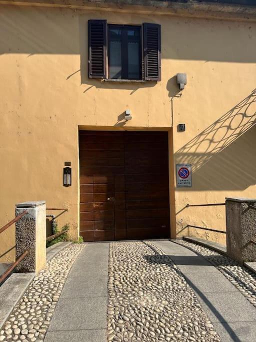 Navigli, Caratteristico Appartamento Milanese Kültér fotó
